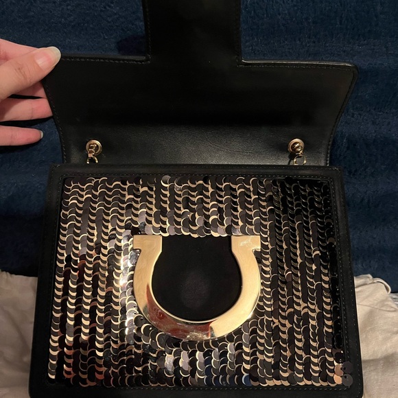 ⚠️SOLD⚠️Salvatore Ferragamo Gancini Evening Bag - Picture 5 of 12